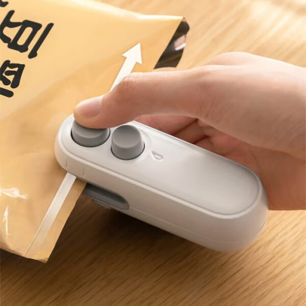Portable Mini Sealing Machine - 2-in-1 USB Rechargeable Magnetic Bag Sealer with Cutter - Image 2